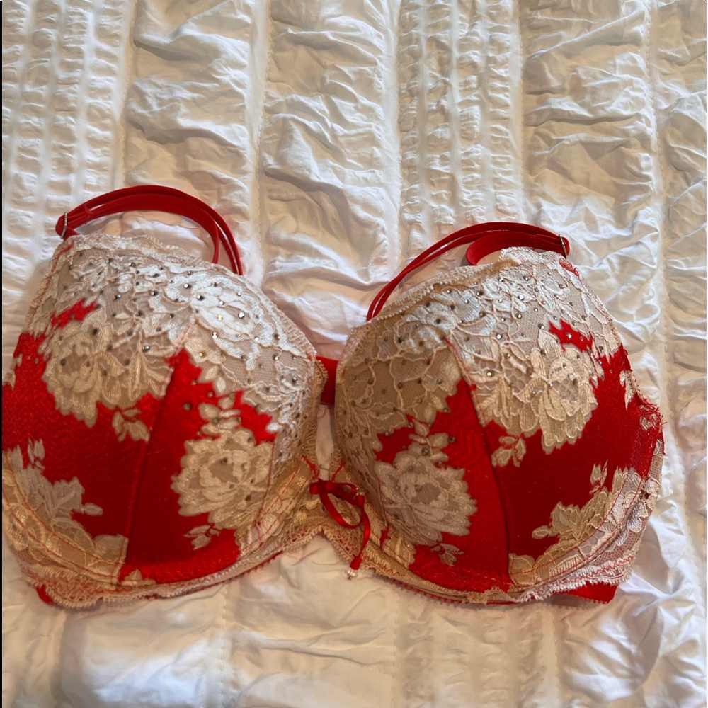 Victoria’s Secret Bra